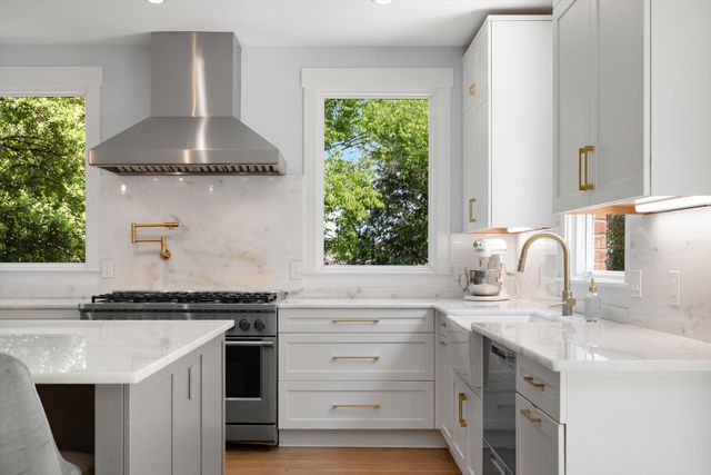 7061 Willowick Dr, Brentwood, TN 37027