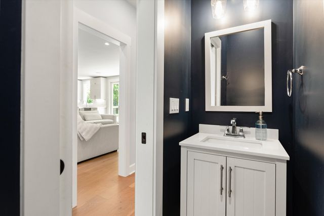 7061 Willowick Dr, Brentwood, TN 37027