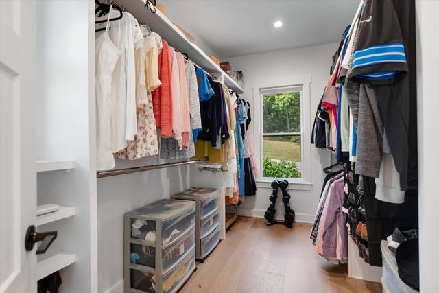 7061 Willowick Dr, Brentwood, TN 37027