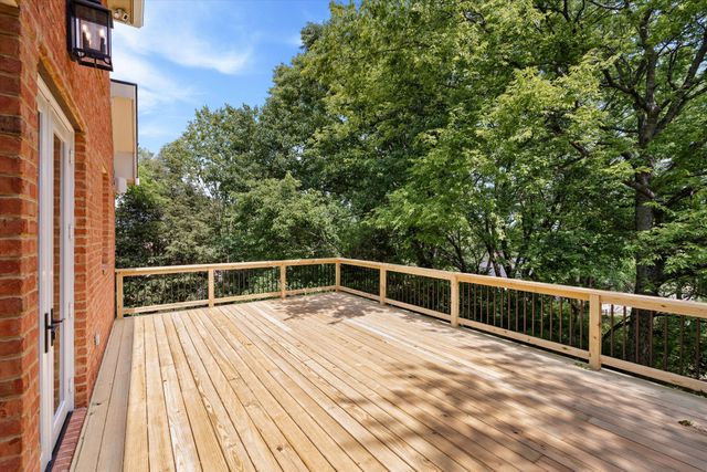 7061 Willowick Dr, Brentwood, TN 37027