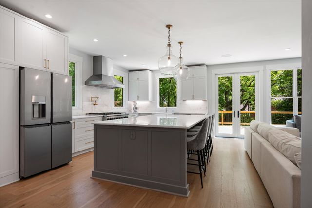 7061 Willowick Dr, Brentwood, TN 37027