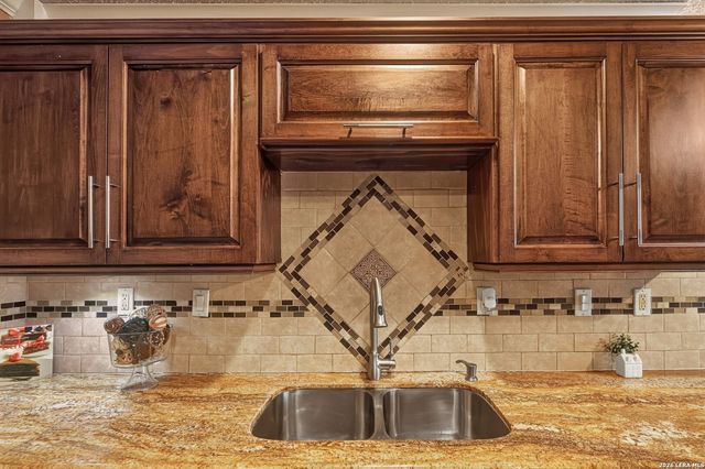 3647 Cameron Springs, San Antonio, TX 78244