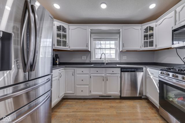 6125 E Edgewood, Indianapolis, IN 46237