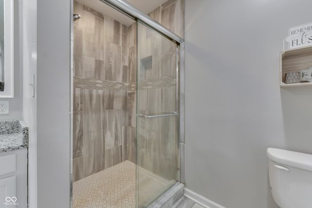 6125 E Edgewood, Indianapolis, IN 46237