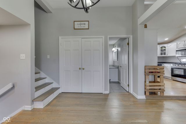 6125 E Edgewood, Indianapolis, IN 46237
