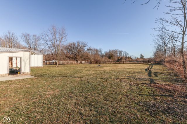 6125 E Edgewood, Indianapolis, IN 46237