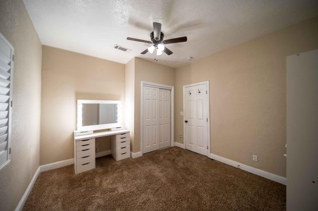 1834 Young, Selma, CA 93662