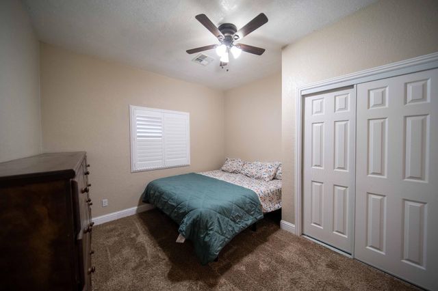 1834 Young, Selma, CA 93662