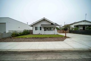1834 Young, Selma, CA 93662