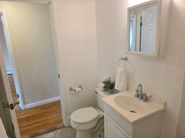 31 Jones Ter 22, Stoughton, MA 02072