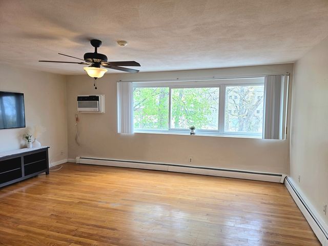31 Jones Ter 22, Stoughton, MA 02072