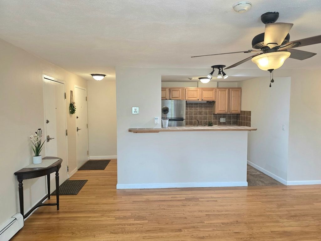 31 Jones Ter 22, Stoughton, MA 02072