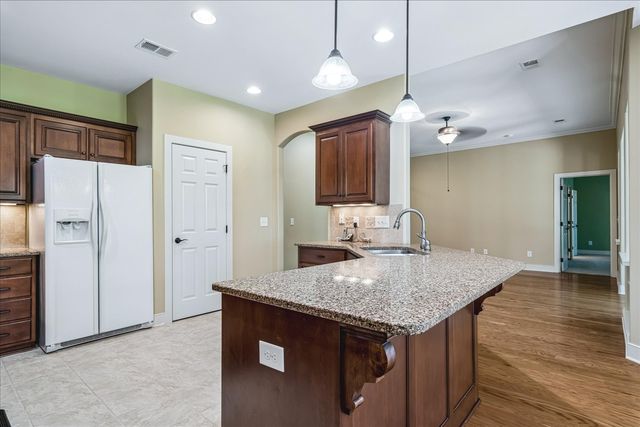112 Silverstone Ln, Hermitage, TN 37076