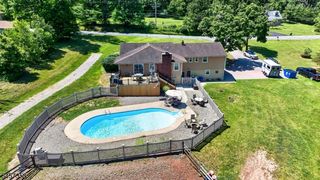 115 Fairview Dr, Branchburg Twp., NJ 08853