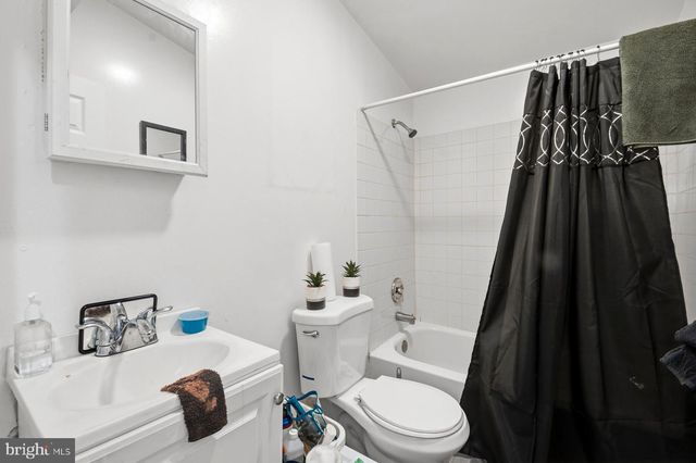 1421 W FAYETTE ST, Baltimore, MD 21223