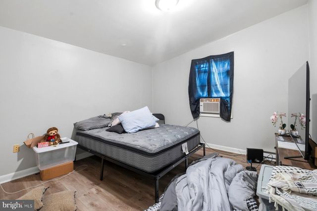 1421 W FAYETTE ST, Baltimore, MD 21223