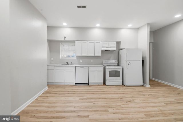 1421 W FAYETTE ST, Baltimore, MD 21223