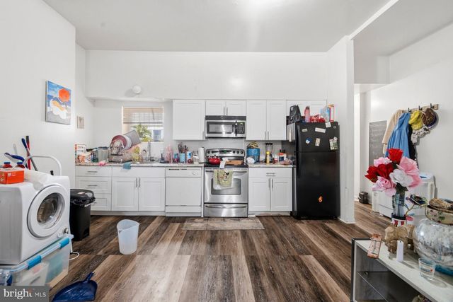 1421 W FAYETTE ST, Baltimore, MD 21223