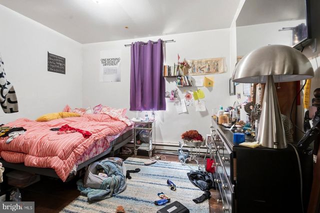 1421 W FAYETTE ST, Baltimore, MD 21223