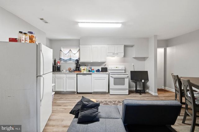 1421 W FAYETTE ST, Baltimore, MD 21223