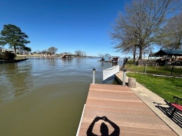 2319 N Wind Drive, Tool, TX 75143