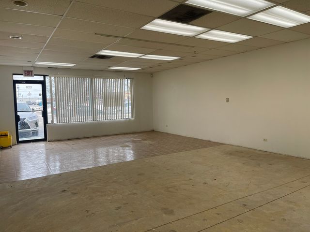 1231 E Higgins Road, Elk Grove Village, IL 60007