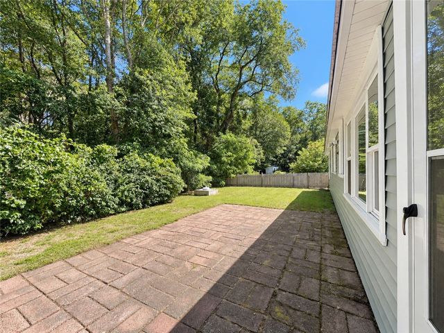 16 Sandra Drive, North Kingstown, RI 02852