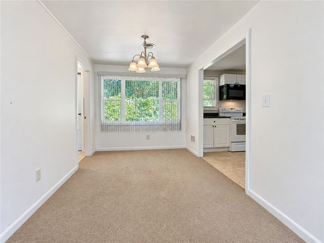 16 Sandra Drive, North Kingstown, RI 02852