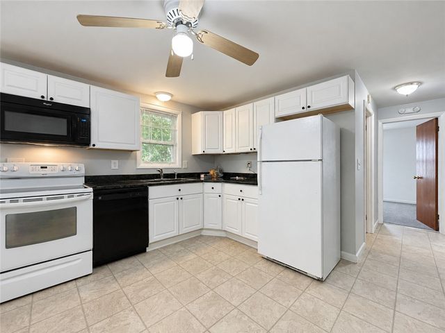 16 Sandra Drive, North Kingstown, RI 02852