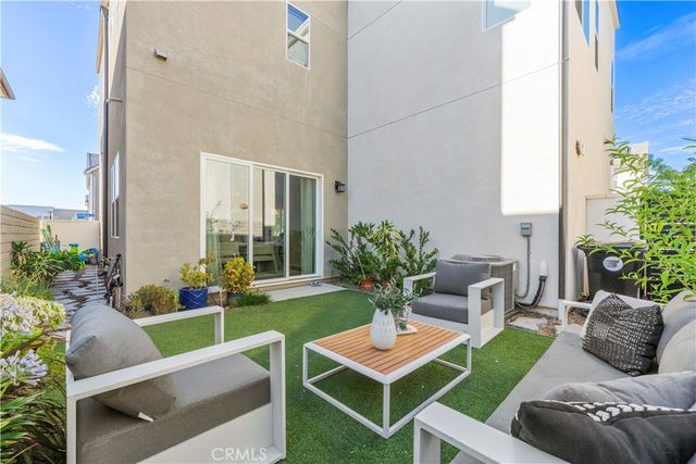 27014 Goldfields Court, Valencia, CA 91381