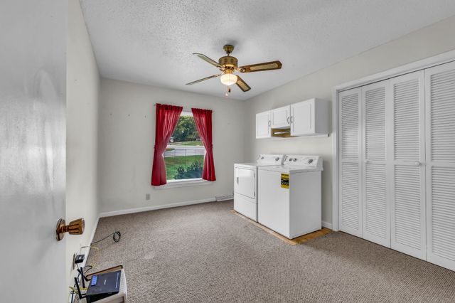 102 Bullock Dr, Clarksville, TN 37040