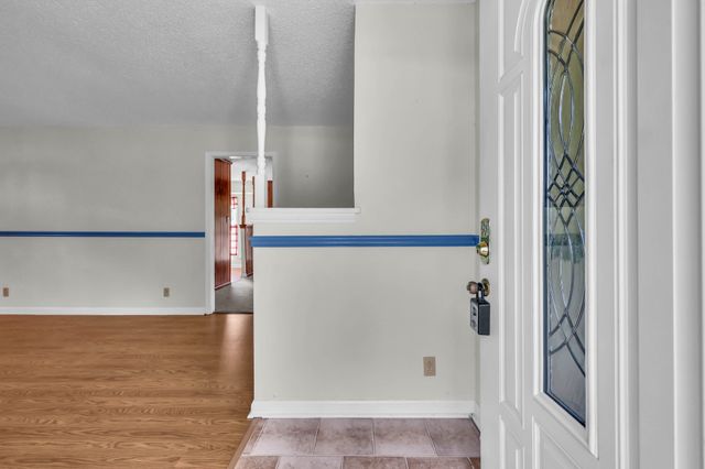 102 Bullock Dr, Clarksville, TN 37040