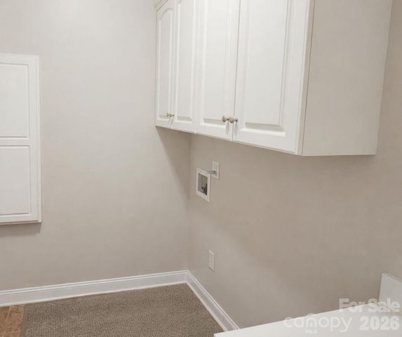 1081 Horse Rock Road, Hickory, NC 28602