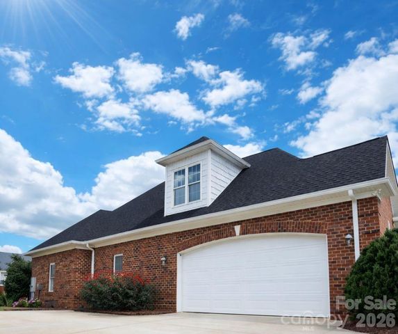 1081 Horse Rock Road, Hickory, NC 28602