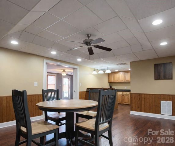 1081 Horse Rock Road, Hickory, NC 28602