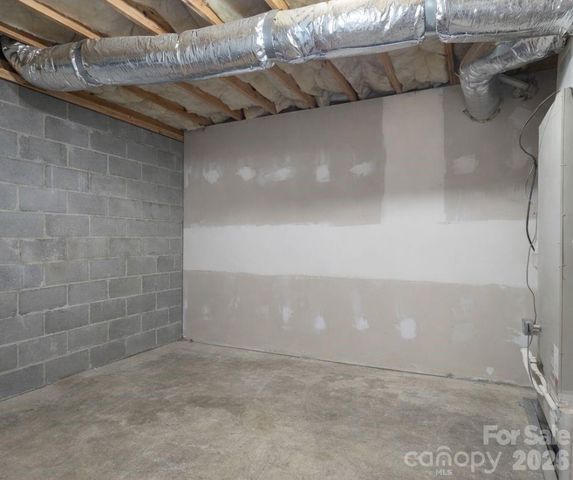 1081 Horse Rock Road, Hickory, NC 28602