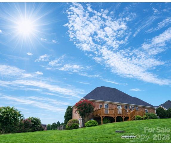 1081 Horse Rock Road, Hickory, NC 28602