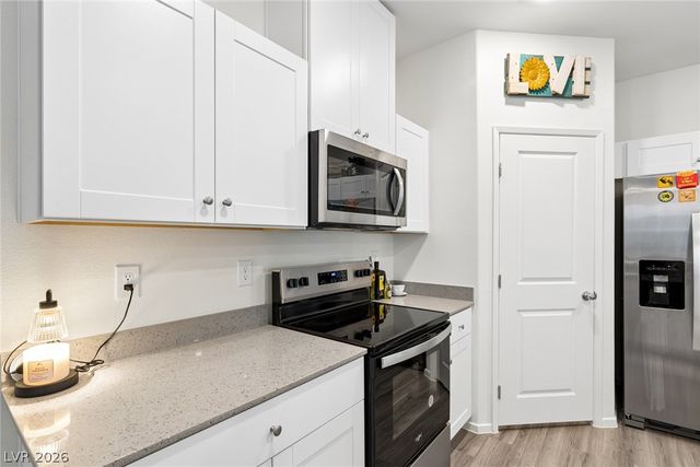7910 Aurora Sky Street, North Las Vegas, NV 89084