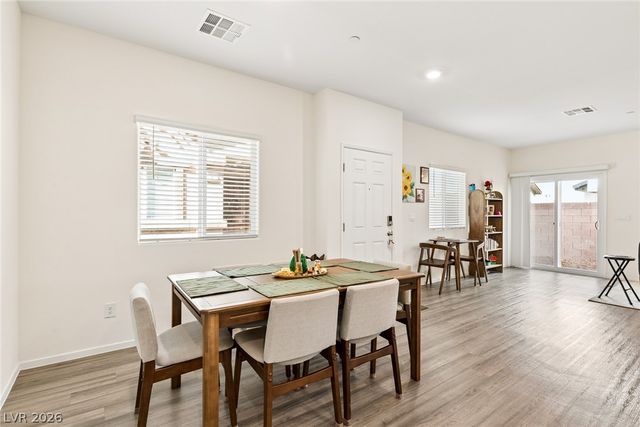 7910 Aurora Sky Street, North Las Vegas, NV 89084
