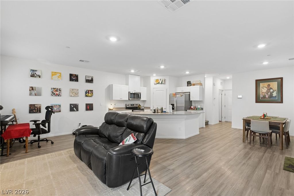 7910 Aurora Sky Street, North Las Vegas, NV 89084 — photo 5
