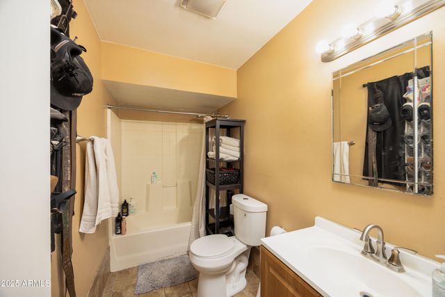 2736 W EL CAMINITO Drive, Phoenix, AZ 85051