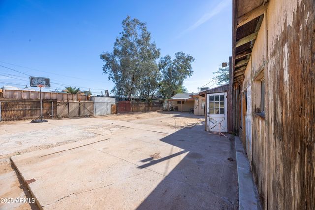 2736 W EL CAMINITO Drive, Phoenix, AZ 85051