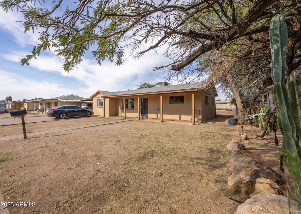 2736 W EL CAMINITO Drive, Phoenix, AZ 85051 — photo 2
