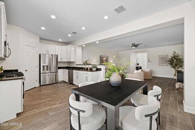 3365 E HONEYSUCKLE Place, Chandler, AZ 85286