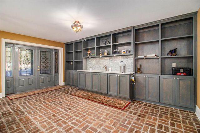 112 Hillcrest Road, West Point, GA 31833