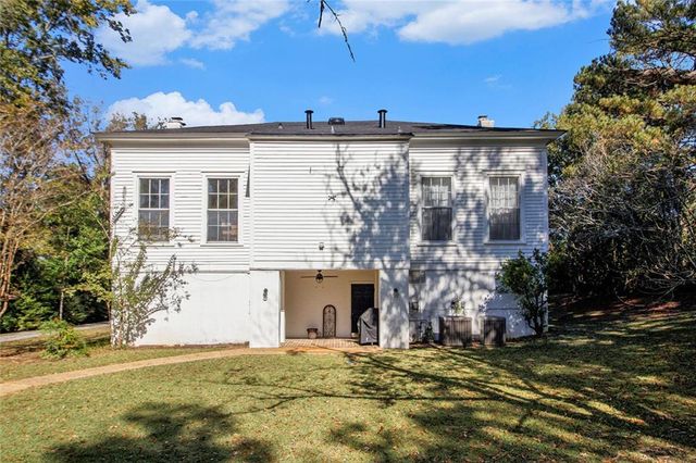 112 Hillcrest Road, West Point, GA 31833