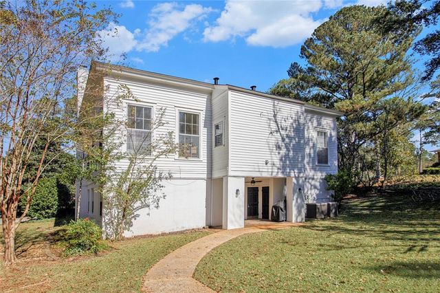 112 Hillcrest Road, West Point, GA 31833