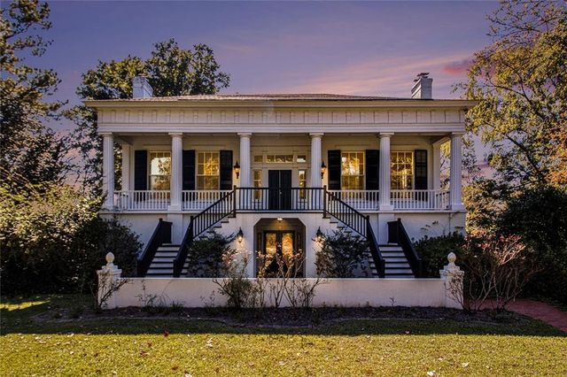 112 Hillcrest Road, West Point, GA 31833