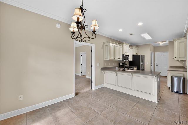 13672 Old Ivey Dr, Northport, AL 35475