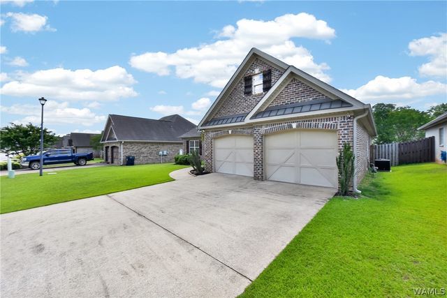 13672 Old Ivey Dr, Northport, AL 35475